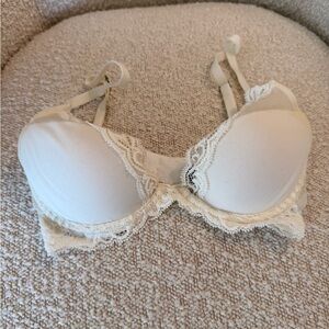 Natori Feathers White Bra with Underwire